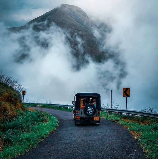 Idukki, Thekkady & Vagamon Package